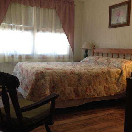 Marcotte Motor Court Motel Old Orchard Beach Room photo