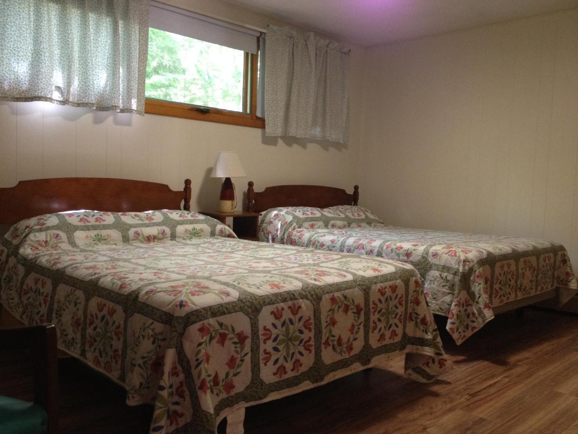 Marcotte Motor Court Motel Old Orchard Beach Room photo